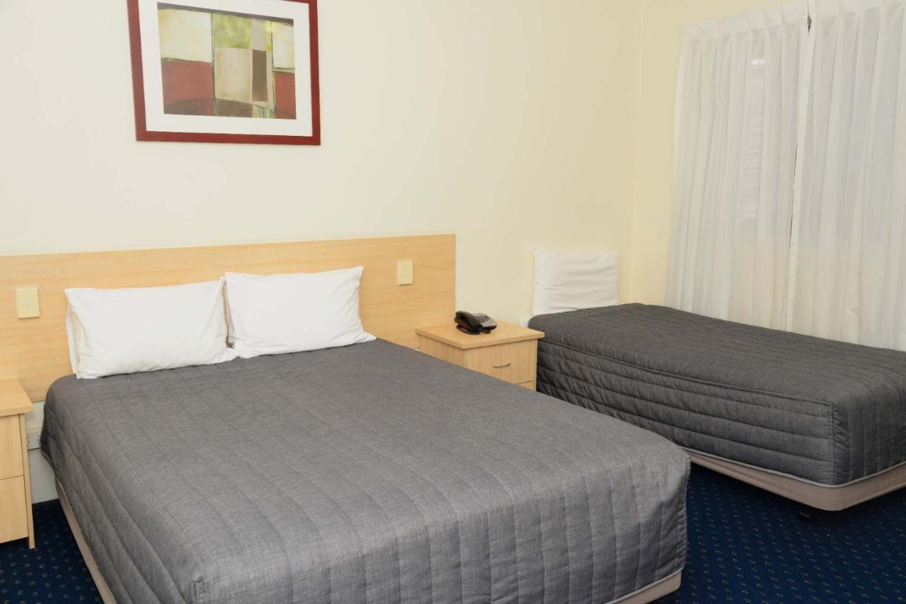 Motel Bounty Workers Club 4*